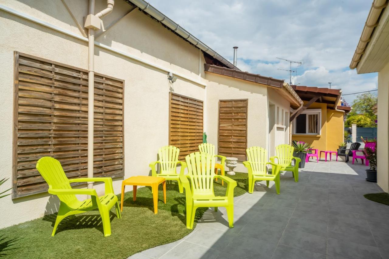 La Serenade - Appartements Confort Avec Terrasse モントルイユ エクステリア 写真