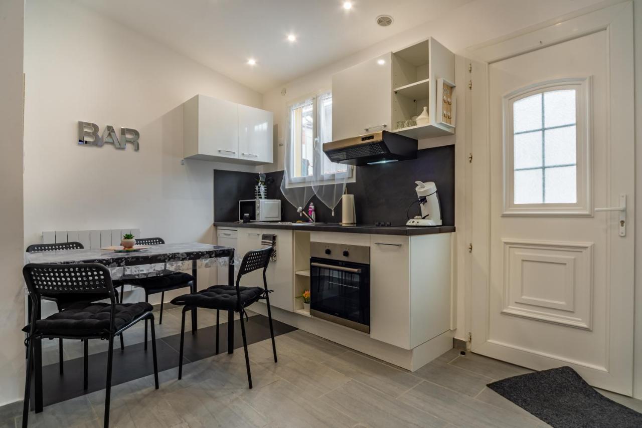 La Serenade - Appartements Confort Avec Terrasse モントルイユ エクステリア 写真