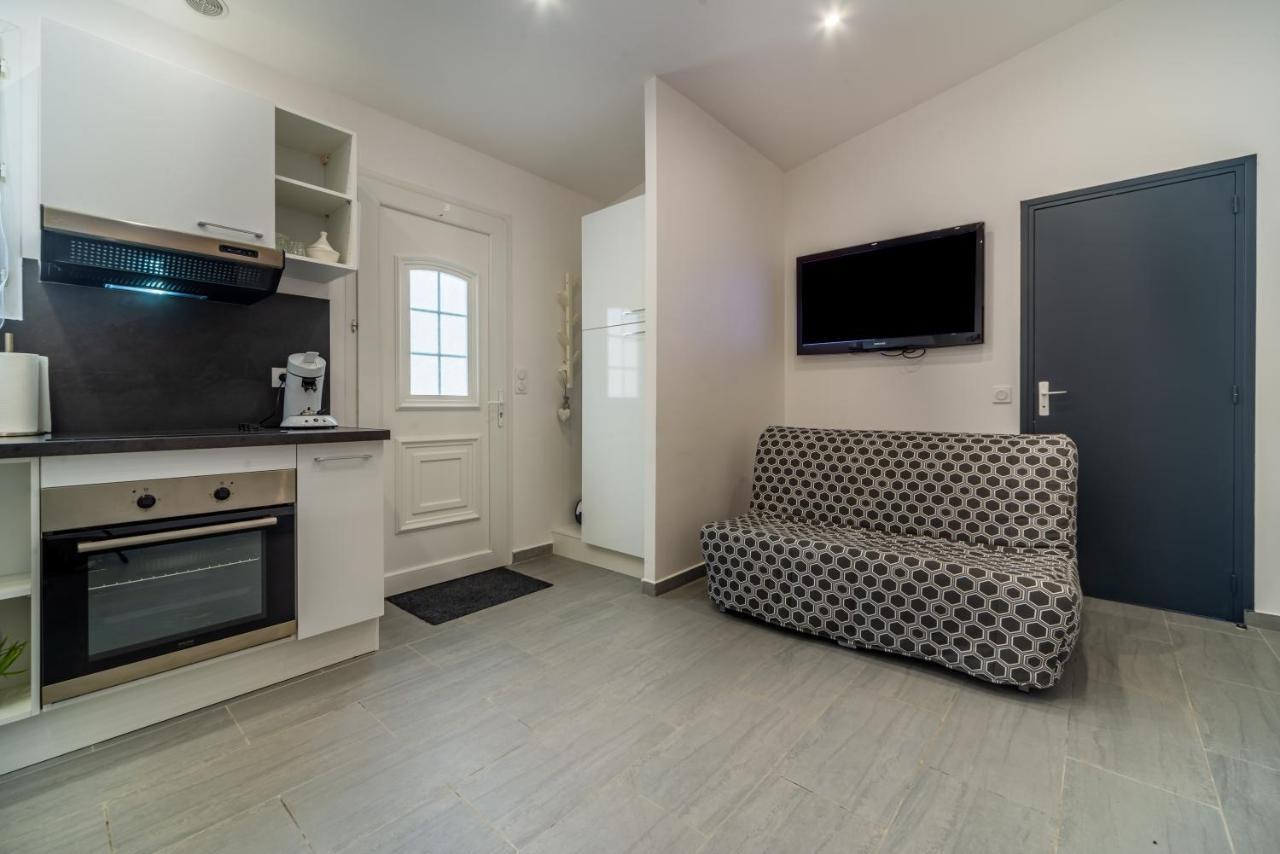 La Serenade - Appartements Confort Avec Terrasse モントルイユ エクステリア 写真
